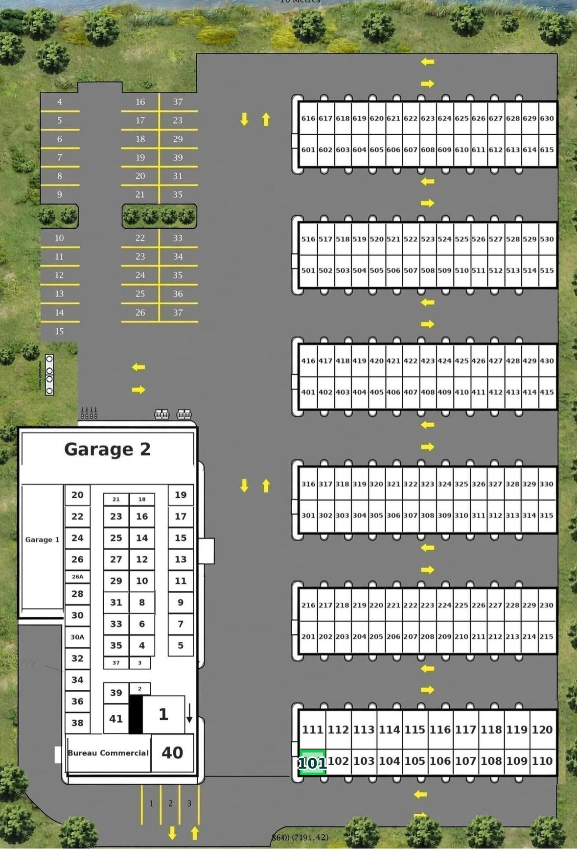 Entrepôt 12 × 12 — emplacement sur le plan du site